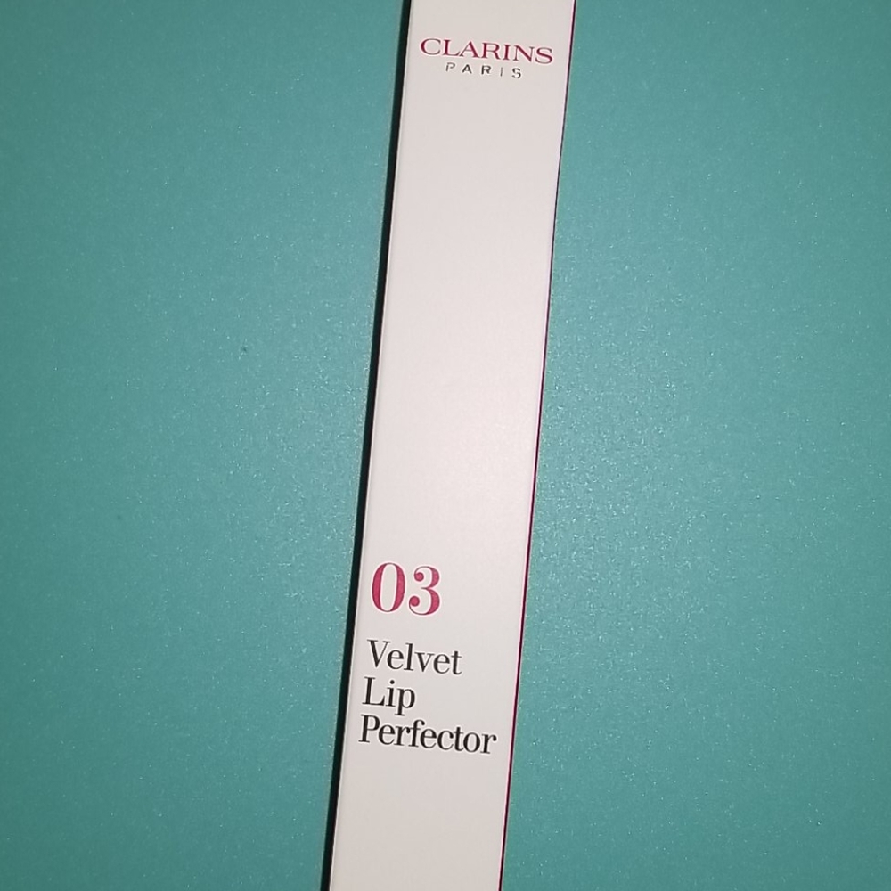 Velvet Lip Perfector